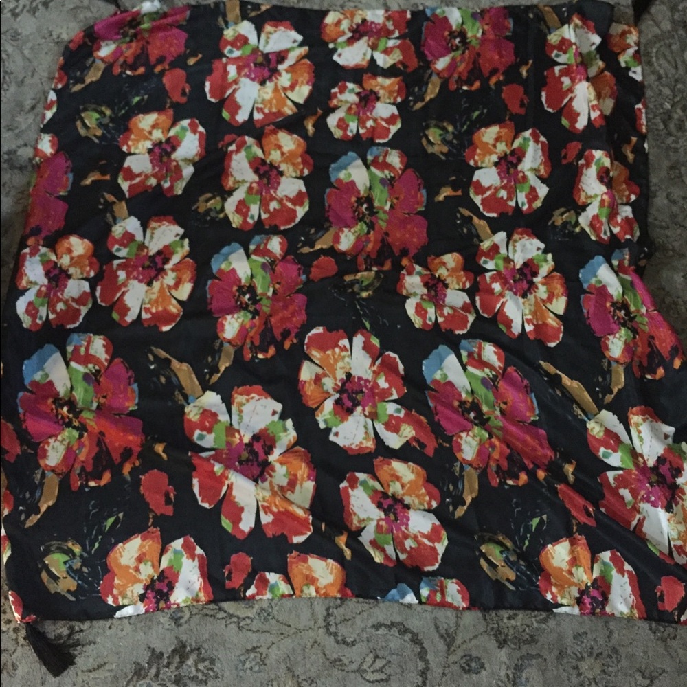 🏡Large Square Hijab Scarf Wrap Floral Design